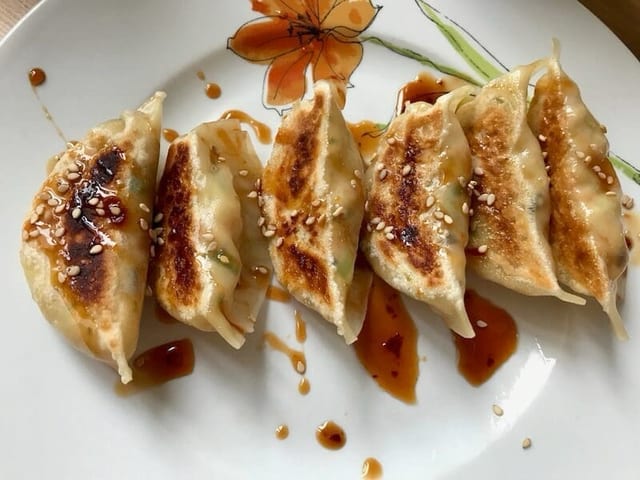 6 Pieces Chicken Gyoza.